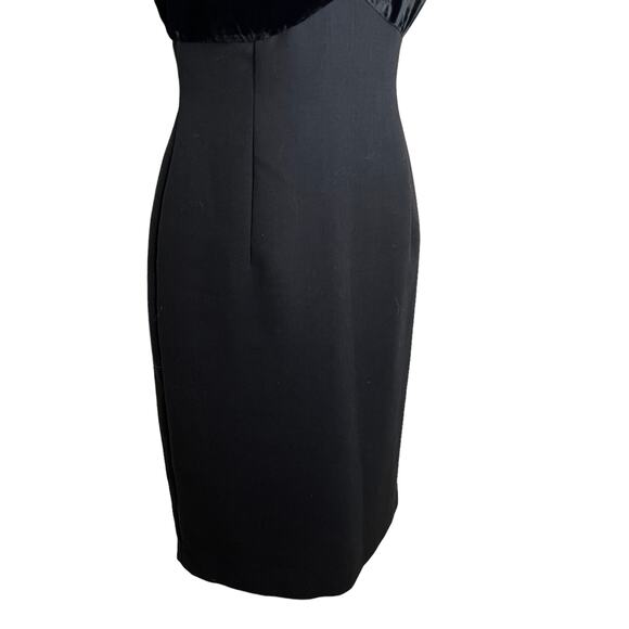 L.K. Bennett Black V-Neck Velvet Dress LBD NEW NWT Size US 6 C2-23 - Picture 4 of 10